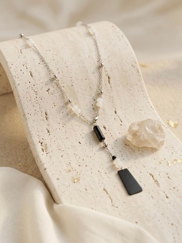 IMG_9028 Collier Cravate "Pé" – Chaîne Acier, Perles et Pendentif Géométrique